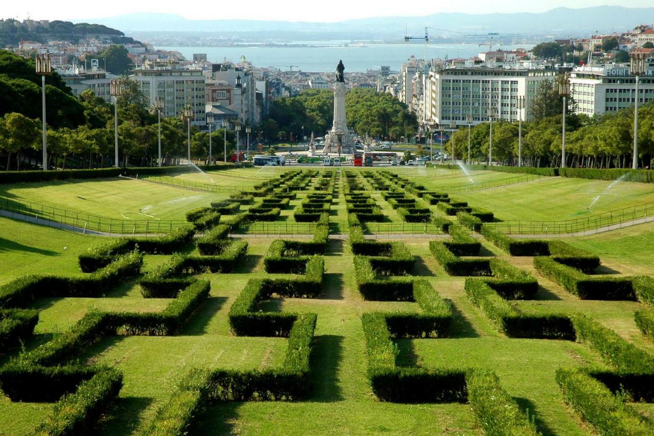 Rua Luciano Cordeiro Bhuiyan Family Host Apartment Lisboa Ngoại thất bức ảnh