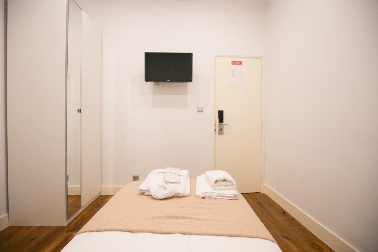 Rua Luciano Cordeiro Bhuiyan Family Host Apartment Lisboa Ngoại thất bức ảnh