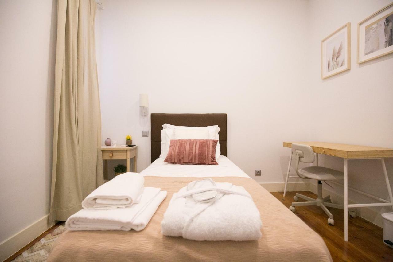 Rua Luciano Cordeiro Bhuiyan Family Host Apartment Lisboa Ngoại thất bức ảnh