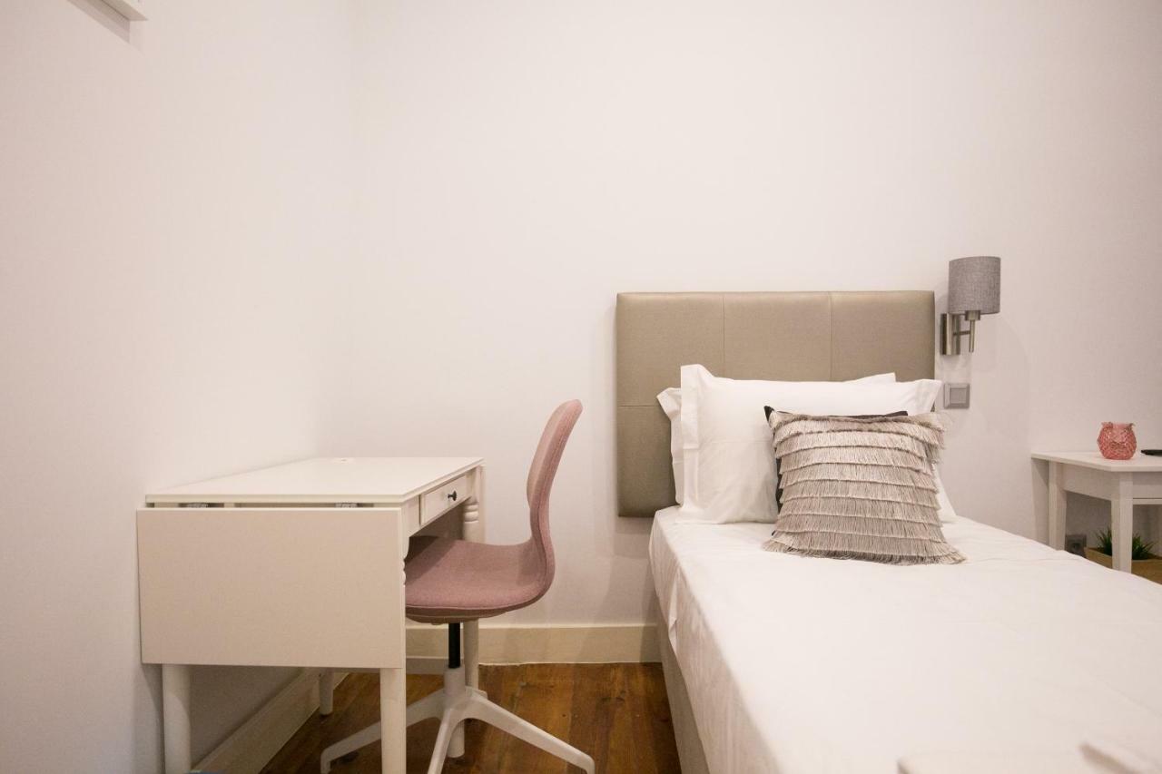 Rua Luciano Cordeiro Bhuiyan Family Host Apartment Lisboa Ngoại thất bức ảnh