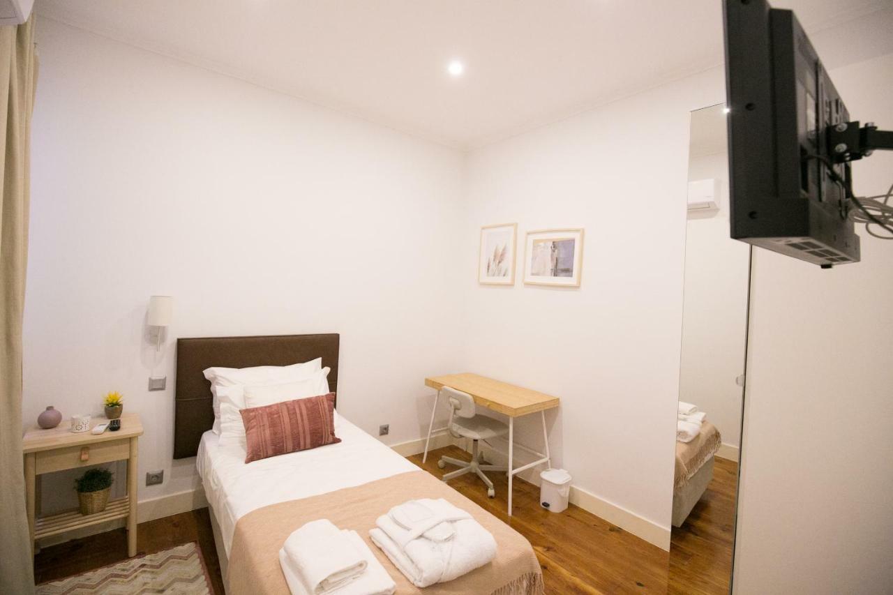 Rua Luciano Cordeiro Bhuiyan Family Host Apartment Lisboa Ngoại thất bức ảnh