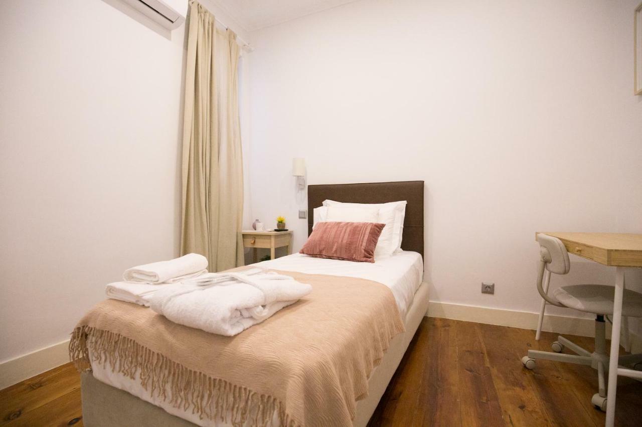 Rua Luciano Cordeiro Bhuiyan Family Host Apartment Lisboa Ngoại thất bức ảnh