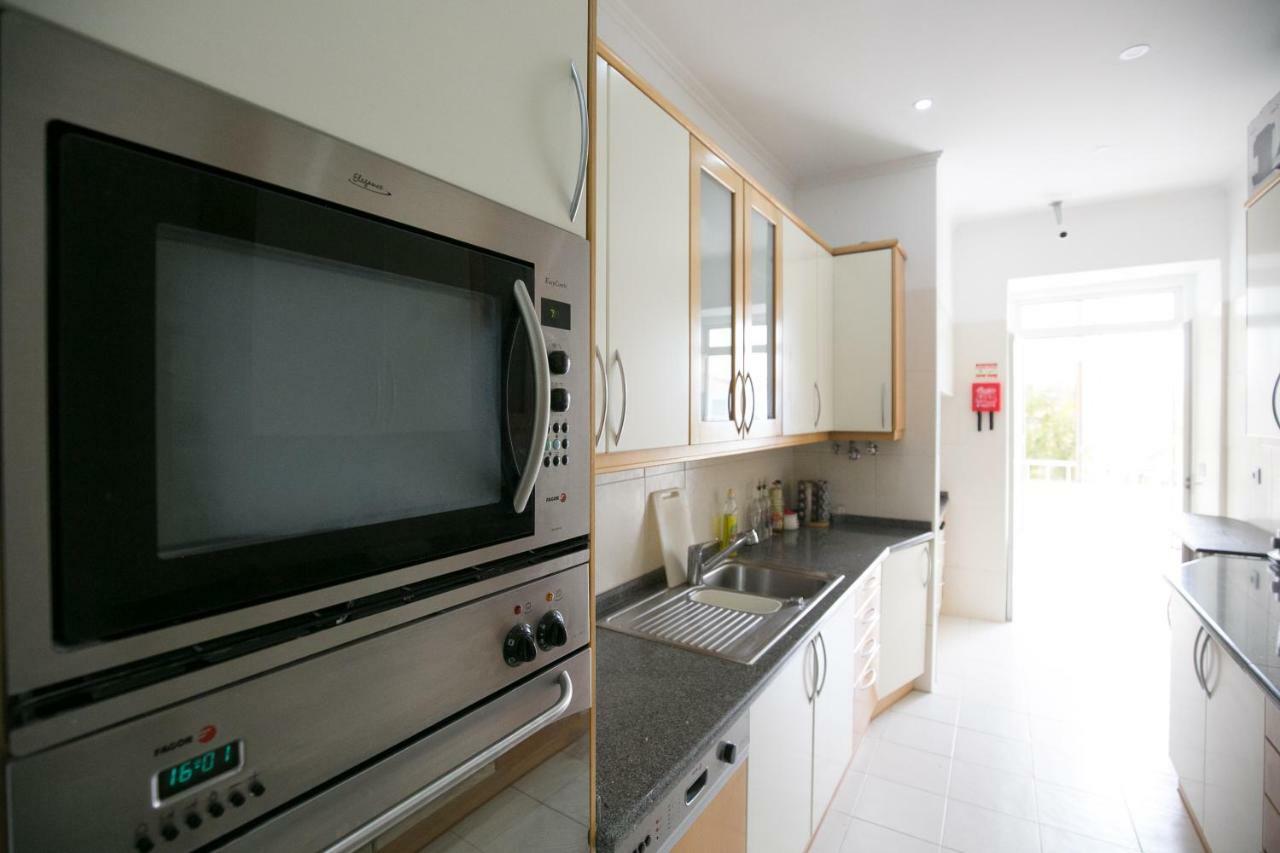 Rua Luciano Cordeiro Bhuiyan Family Host Apartment Lisboa Ngoại thất bức ảnh