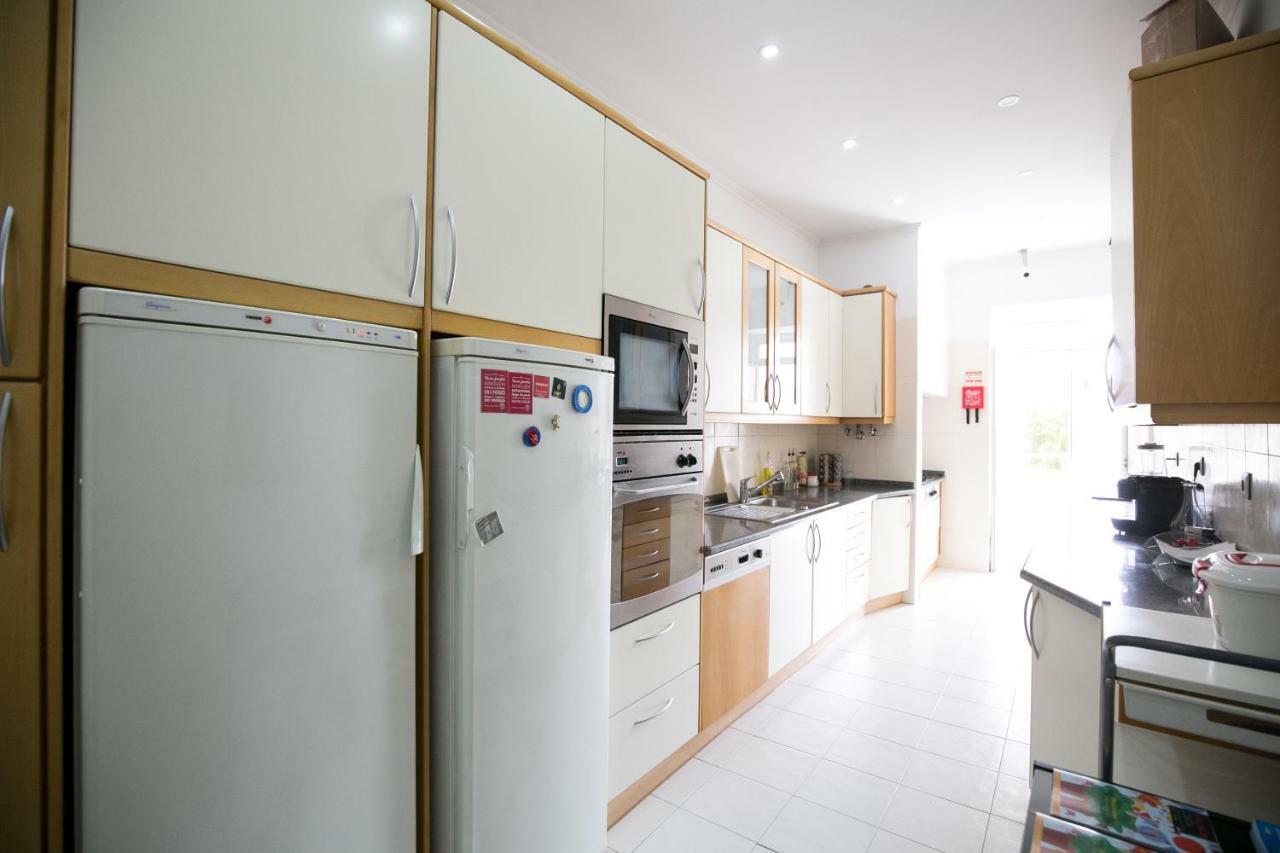 Rua Luciano Cordeiro Bhuiyan Family Host Apartment Lisboa Ngoại thất bức ảnh